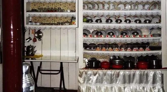 Tarihi Mutfak Dolapları, Eski Terek