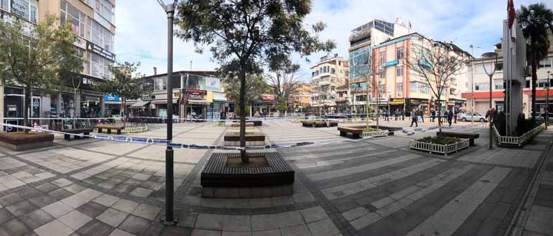 Bulancak Belediyesi Meydanı kapattı