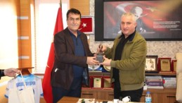 Mustafa Dündar, Güce Belediyesini ziyaret etti!