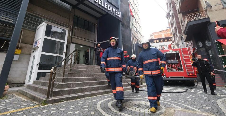 Giresun Belediyesi Yangın ve Deprem Tatbikatlarını Sürdürüyor.
