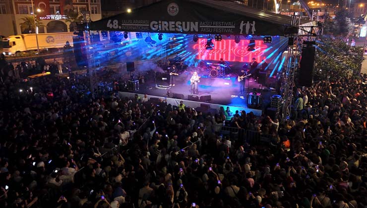 Giresun’da Emre Fel İzdihamı Yaşandı