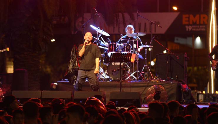 Uluslararası Aksu Festivalinde Konserler Coşkulu Geçiyor