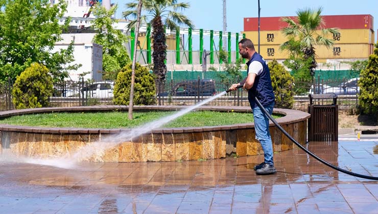 Giresun’da Cadde ve Sokaklar Yıkanıyor