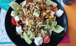 Akdeniz Salatası Tarifi