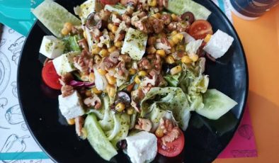 Akdeniz Salatası Tarifi