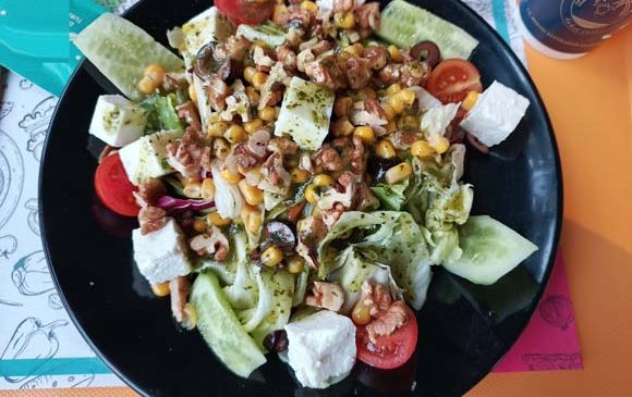 Akdeniz Salatası Tarifi