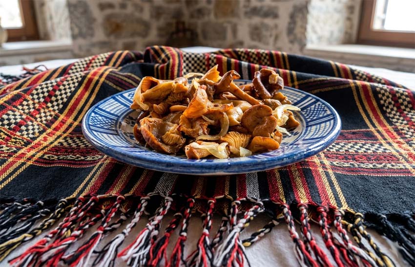Tavuk Mantarı Kavurması